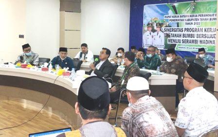 Hari akhir rapat kerja lingkup SKPD Pemkab Tanah Bumbu, Sabtu (22/1/2022). (Sumber Foto: Kominfo Kabupaten Tanah Bumbu/korankalimantan.com)
