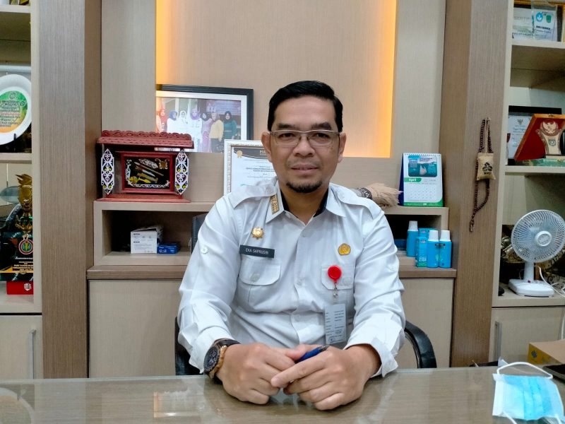 Kepala Disdik Kabupaten Tanah Bumbu, Eka Saprudin. (Foto: RSB.com)